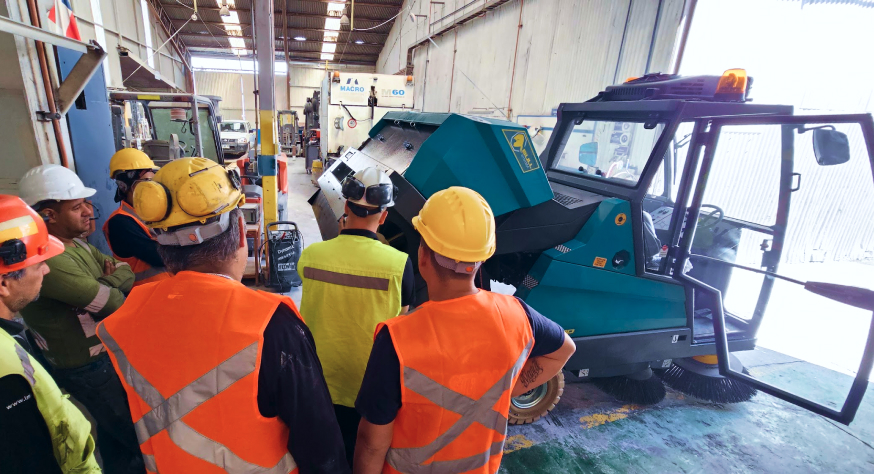 Limpieza industrial eficiente: nueva barredora en Volcán